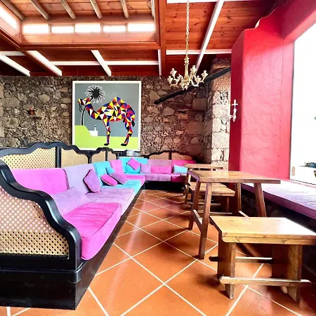 Doble Con Desayuno, Wifi Gratis, Estupenda Piscina En Yaiza *