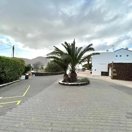 Doble Con Desayuno, Wifi Gratis, Estupenda Piscina En Yaiza דירה יאיזה