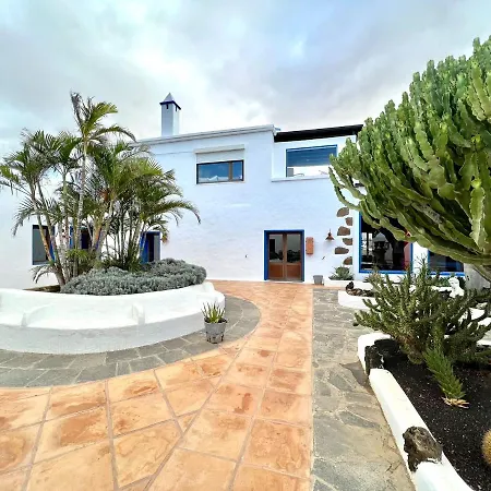 Doble Con Desayuno, Wifi Gratis, Estupenda Piscina En Yaiza דירה *