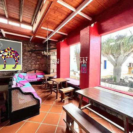 Doble Con Desayuno, Wifi Gratis, Estupenda Piscina En Yaiza דירה יאיזה